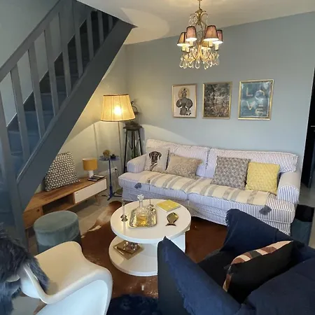 Le Clos Du Moulin 2 - 3 Bedroom, Garden, Near Avignon, In Provence (adults Only) Holiday home Entraigues-sur-la-Sorgue